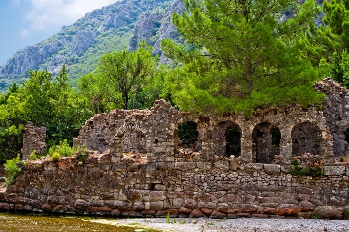 Olympos Antik Kentte Kazılar Tüm Hızıyla Sürüyor